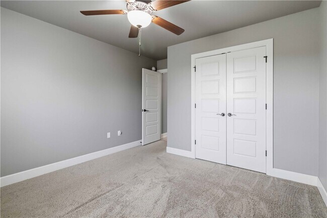Building Photo - 1340 Sweetbriar Cir