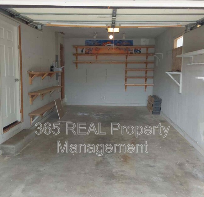 Building Photo - 2201 12th St