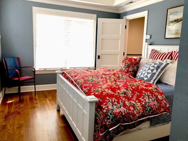 Building Photo - 12 Danbury Ave