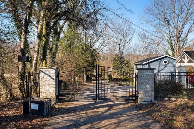 Building Photo - Gated versatile lifestyle property tucked into the heart of Tennessee’s most scenic countryside