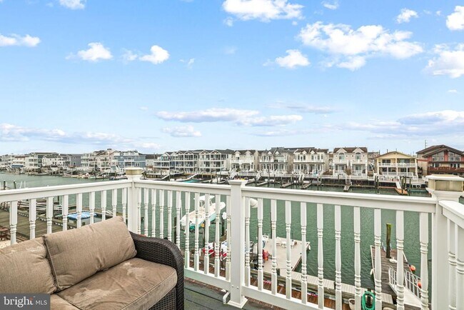 Building Photo - 536 W Montgomery Ave