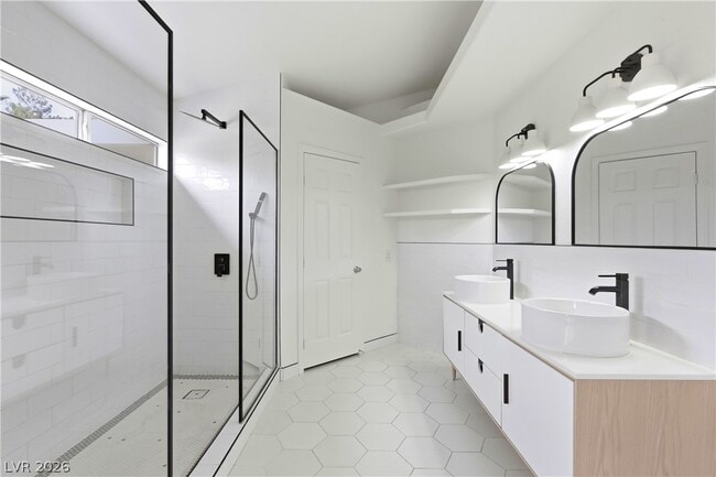 Building Photo - 4818 Carefree Dr