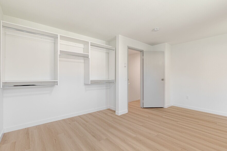 Building Photo - 11334 3rd Ave NE