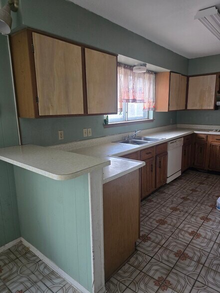 Building Photo - 507 Westminster Ave