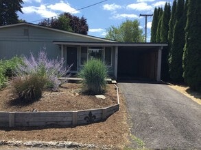 Building Photo - 2 Bedroom Duplex in Santa Clara Area