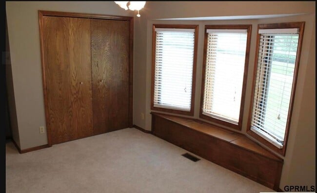 Building Photo - 12002 S 168th St