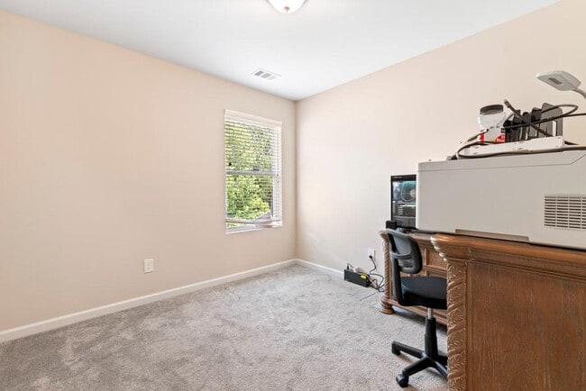 Building Photo - 1006 Valley Rock Dr