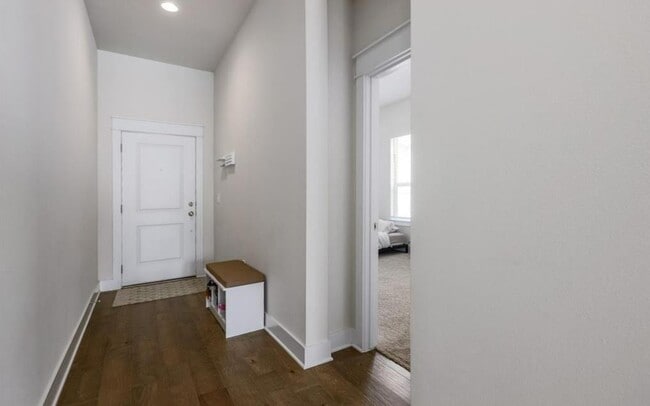 Building Photo - 13501 Metric Blvd