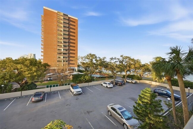 Building Photo - 4141 Bayshore Blvd