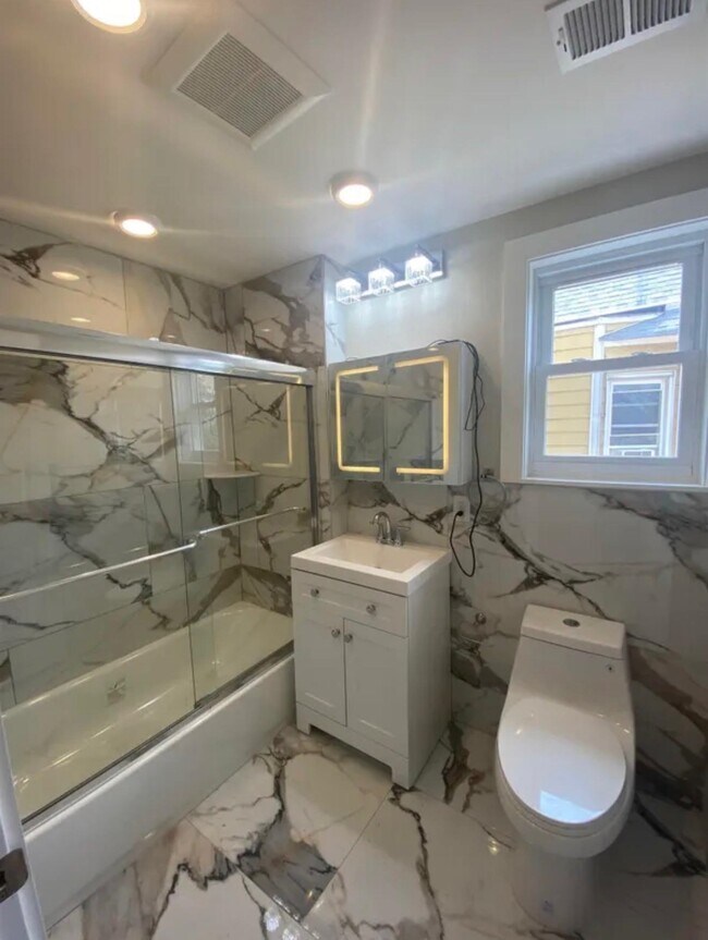 Building Photo - 275 Avenue B Ave