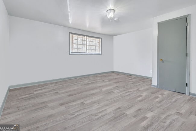 Building Photo - 968 Sexton Dr