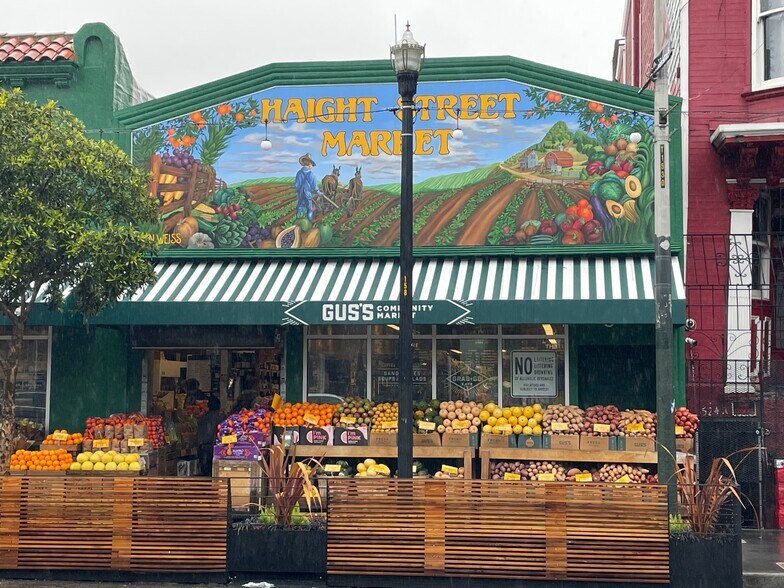 Building Photo - 1388 Page St