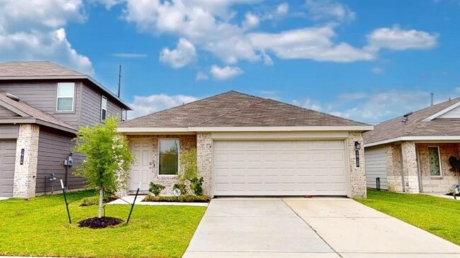Building Photo - 1910 Legacy Hills Dr