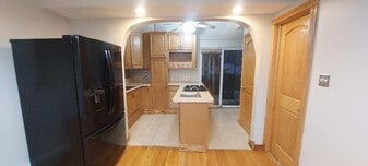 Building Photo - 3112 N Saint Louis Ave