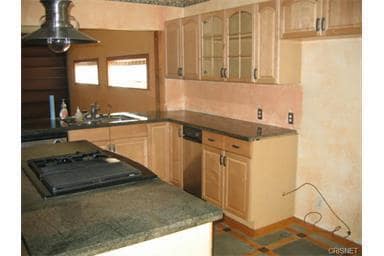Building Photo - Winnetka 3+2 Redone In and Out