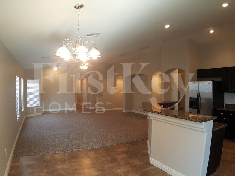 Building Photo - 5728 Hornbrook St