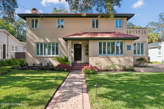 Primary Photo - 2334 Broadmoor Ln