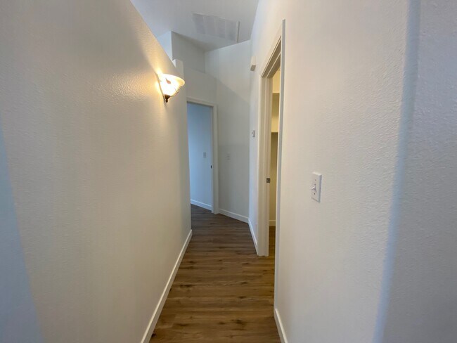 Building Photo - 11619 W Gabrielle Ct