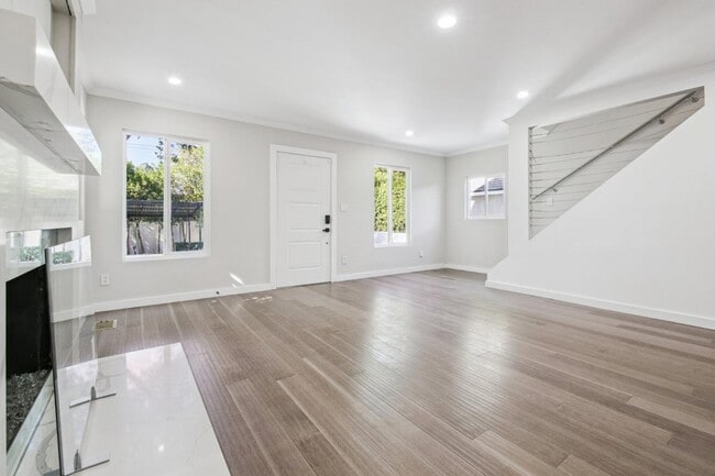 Building Photo - 6134 Fair Ave