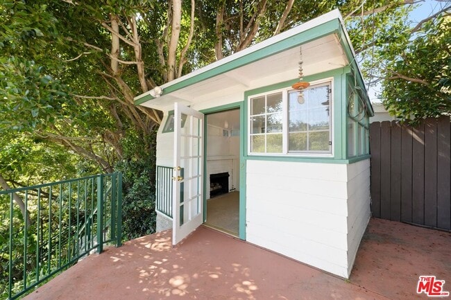 Building Photo - 217 Amalfi Dr