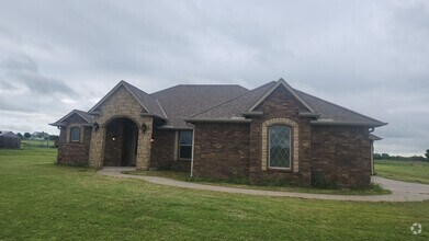 Building Photo - Great Eastside Home