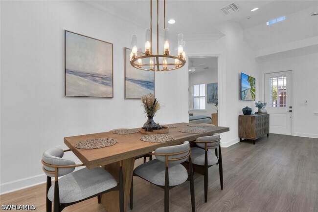 Building Photo - 7242 Saona CT