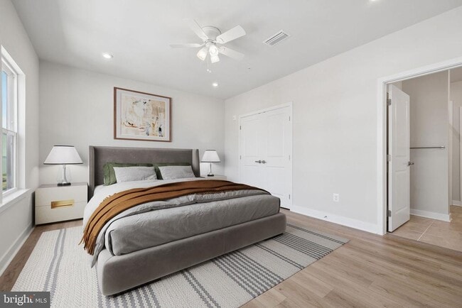 Building Photo - 1611 POTOMAC SHORES Pky