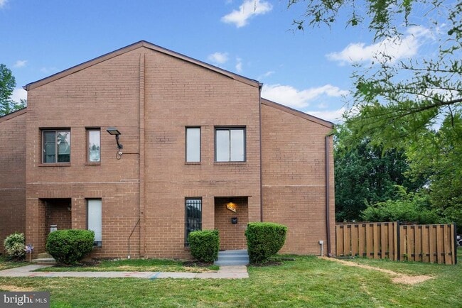 Building Photo - 3114 Berry Rd NE