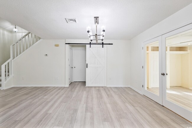 Building Photo - 2112 Brunswick Cir