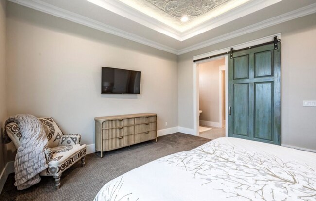 Building Photo - Luxurious Herriman 6 Bed with Indoor Court, Theater & Stunning Views!!!