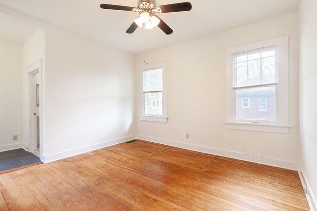 Building Photo - Charming 1920's Bungalow w/ Modern Upgrade...