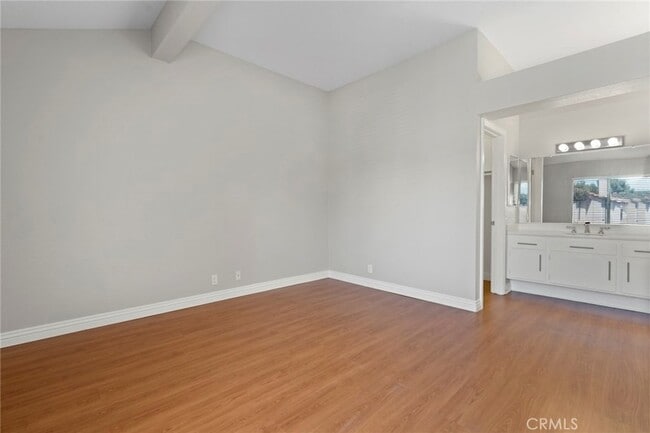 Building Photo - 34 Corsica Dr