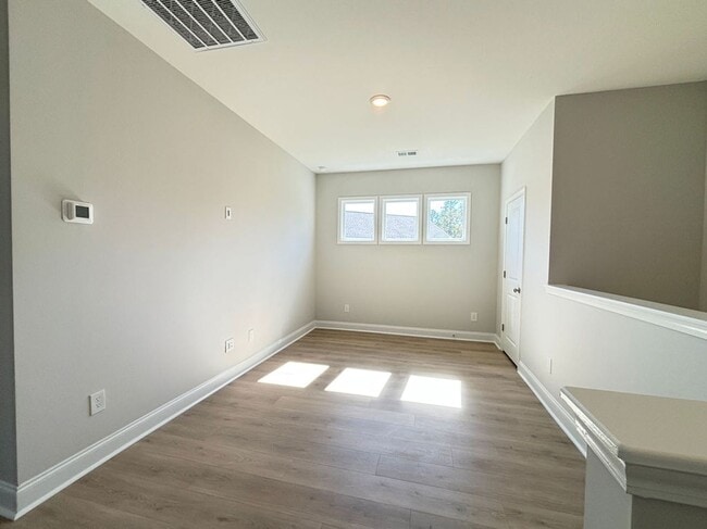 Building Photo - Available now. Beautiful 3 BR/2.5 BA New C...