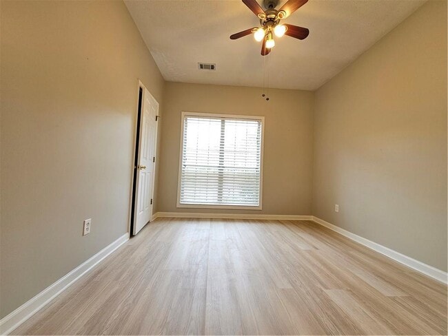 Building Photo - 3351 Governors Ct