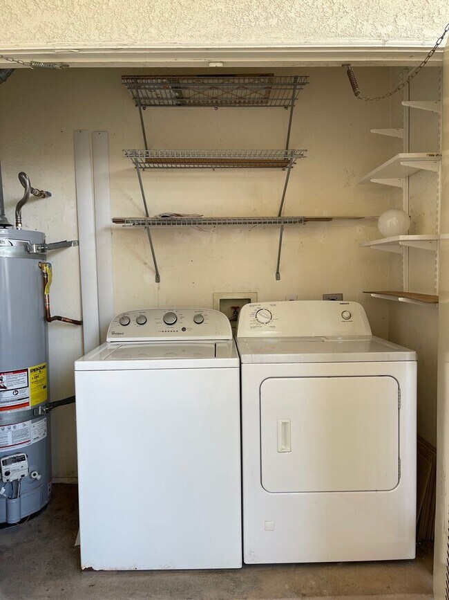Building Photo - Beautiful Rancho San Diego Condo!