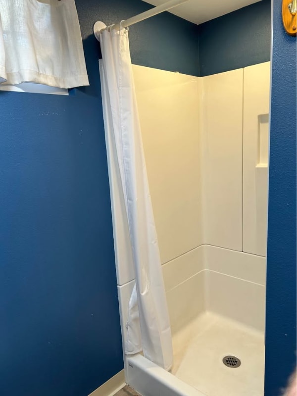 Building Photo - 702 E 21st Pl