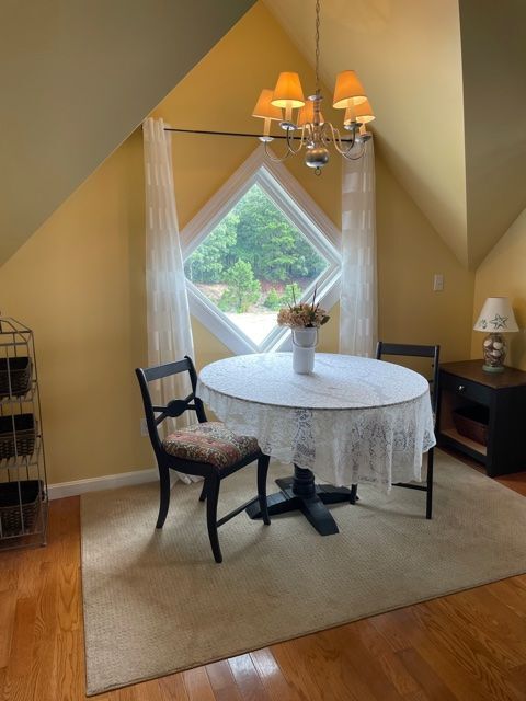 Building Photo - 301 W Yarmouth Rd