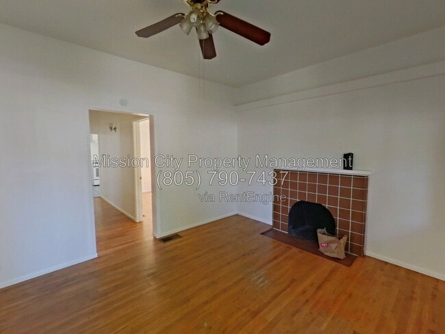 Building Photo - 418 E Sola St