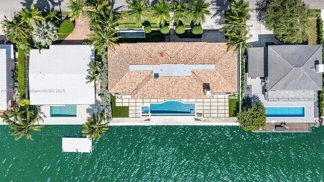 Building Photo - 1331 Bay Terrace