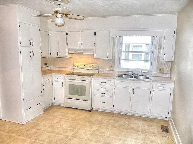 Building Photo - 921 Booth Ave