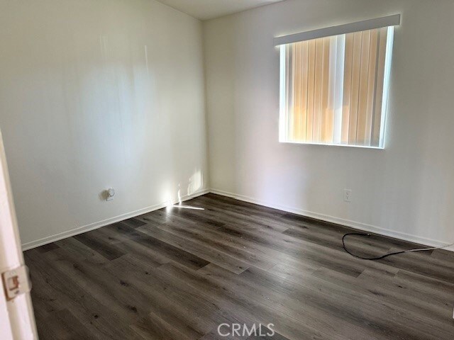 Building Photo - 79700 Ave 42