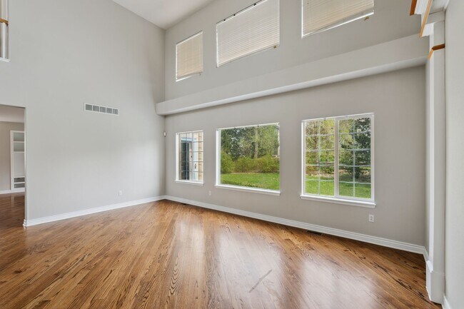 Building Photo - Fantastic 4 Bed with Office in The Farm