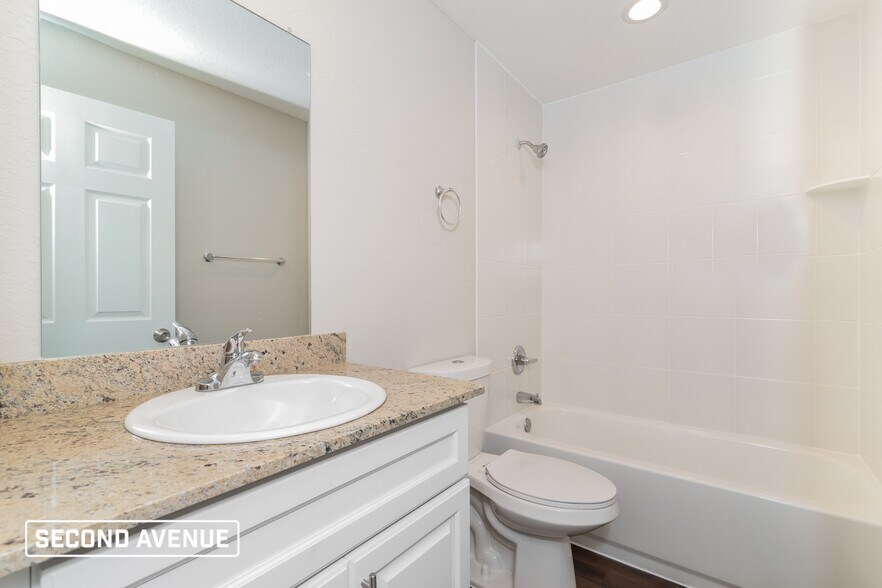 Building Photo - 15260 SW 43rd Ct