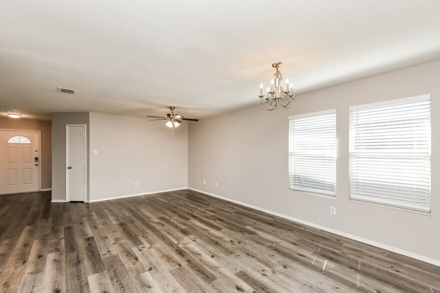 Building Photo - 9104 Old Clydesdale Dr