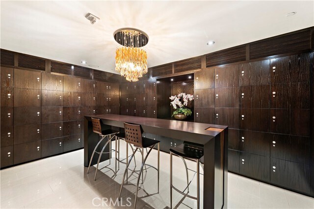 Building Photo - 3052 Scholarship