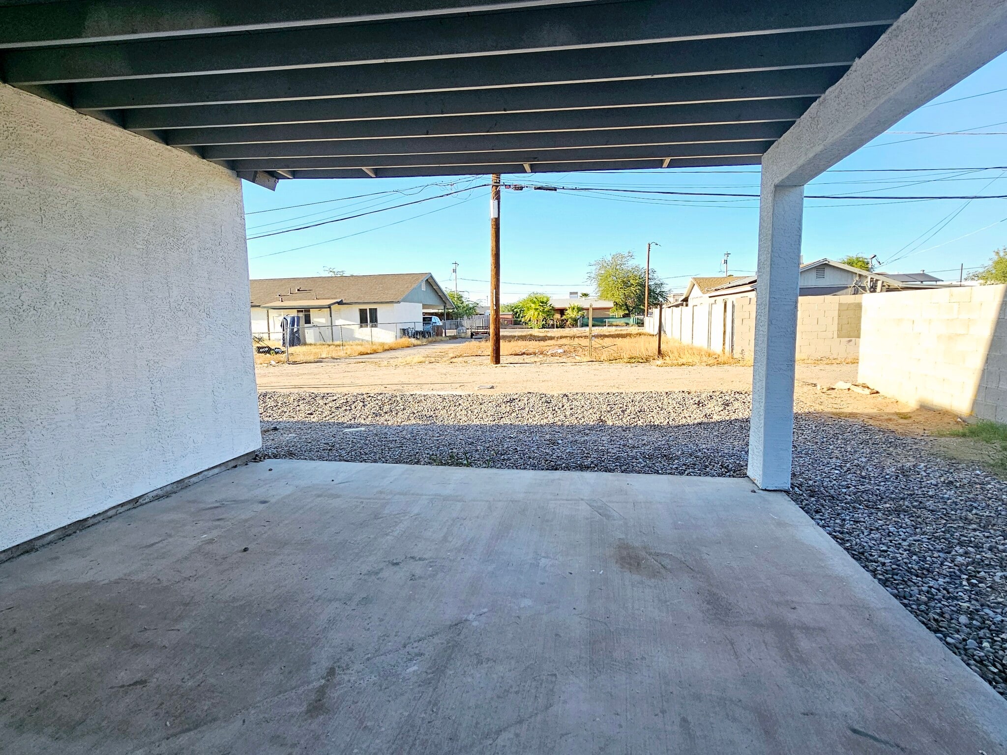 Building Photo - 1112 E 4th St