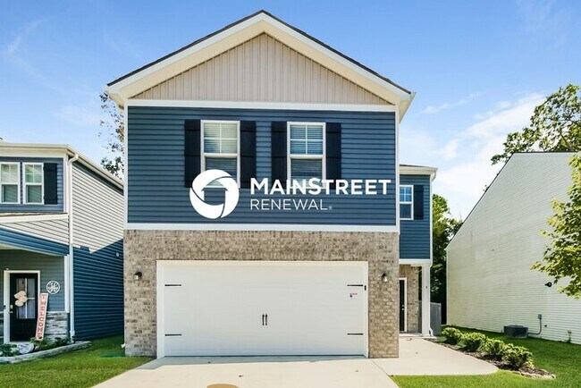 Building Photo - 4 Bedroom Pet-Friendly Home in Clinton, TN with Main Street Renewal
