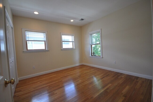 Building Photo - 34 Allston St