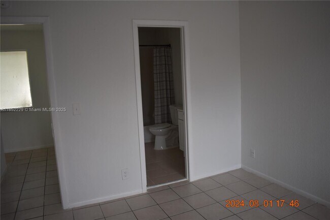 Building Photo - 5808 NW 21st St