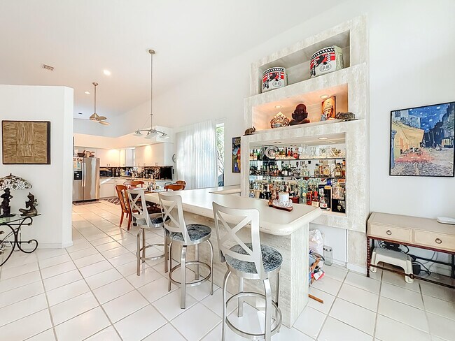 Building Photo - 11853 Fountainside Cir